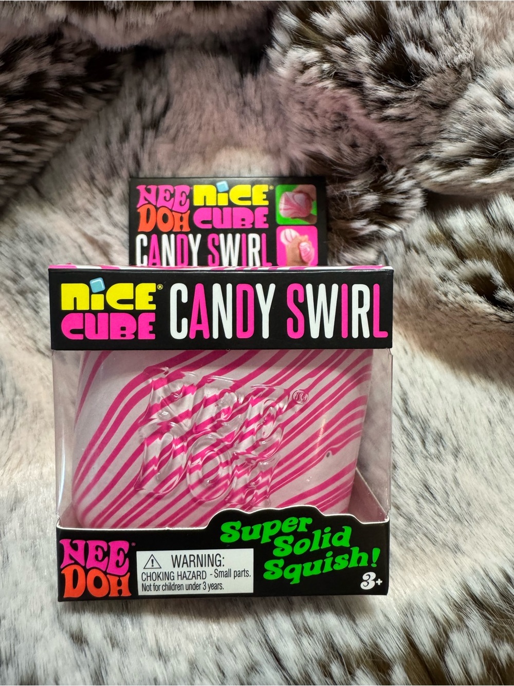 Nice Cube Candy Swirl Super Solid Squish - Pink